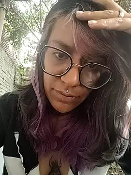 Snapshot of Abby_2-1 chatting on November 12, 2025, 7:24 pm Abby 2-1 online show from November 12, 2025, 7:24 pm