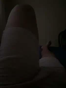 Snapshot of B-38 chatting on October 24, 2025, 8:05 pm B-38 online show from October 24, 2025, 8:05 pm