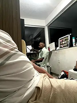 Snapshot of B-38 chatting on November 9, 2025, 11:14 pm B-38 online show from November 9, 2025, 11:14 pm