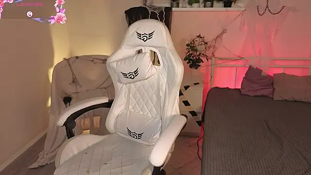 Snapshot of ocean_pleasure chatting on October 23, 2025, 9:46 pm ocean pleasure online show from October 23, 2025, 9:46 pm