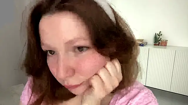 Snapshot of TamekiaSamii chatting on November 14, 2025, 7:07 am TamekiaSamii online show from November 14, 2025, 7:07 am