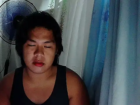 Snapshot of Fairytail16 chatting on November 15, 2025, 12:45 pm Fairytail16 online show from November 15, 2025, 12:45 pm