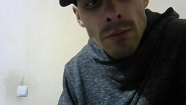 Snapshot of MakabulaAndrey chatting on November 6, 2025, 9:26 pm MakabulaAndrey online show from November 6, 2025, 9:26 pm