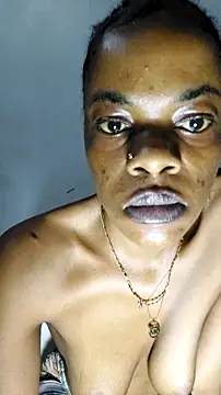 Snapshot of GlobeTrottieHottie1 chatting on October 11, 2025, 4:38 pm GlobeTrottieHottie1 online show from October 11, 2025, 4:38 pm