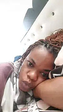 Snapshot of GlobeTrottieHottie1 chatting on October 21, 2025, 6:47 am GlobeTrottieHottie1 online show from October 21, 2025, 6:47 am