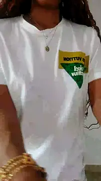 Snapshot of GlobeTrottieHottie1 chatting on October 23, 2025, 12:15 pm GlobeTrottieHottie1 online show from October 23, 2025, 12:15 pm