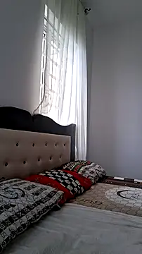 Snapshot of GlobeTrottieHottie1 chatting on November 7, 2025, 8:14 am GlobeTrottieHottie1 online show from November 7, 2025, 8:14 am