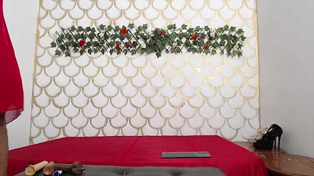 nahomy smiith online show from February 12, 2026, 5:57 am