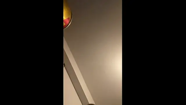 MolleDolle online show from April 16, 2026, 6:41 pm