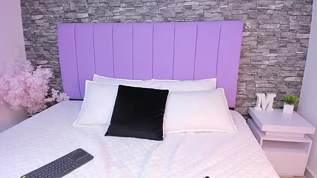 sabrina f0xx online show from March 2, 2026, 5:31 pm