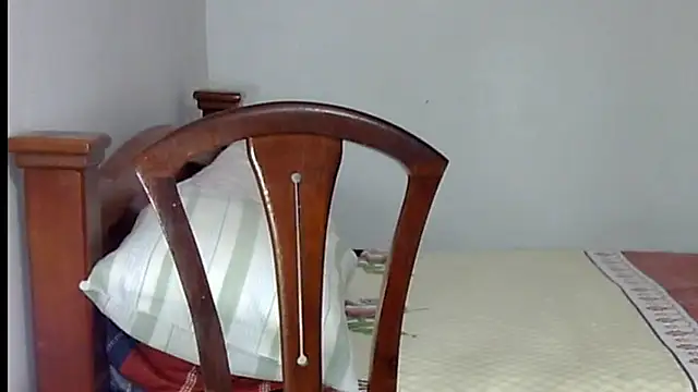 Snapshot of LunaLUVX chatting on November 11, 2025, 2:06 pm LunaLUVX online show from November 11, 2025, 2:06 pm