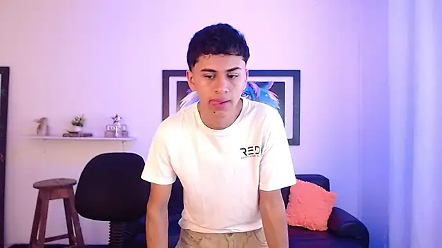 Snapshot of Alancum7 chatting on October 18, 2025, 12:50 pm Alancum7 online show from October 18, 2025, 12:50 pm