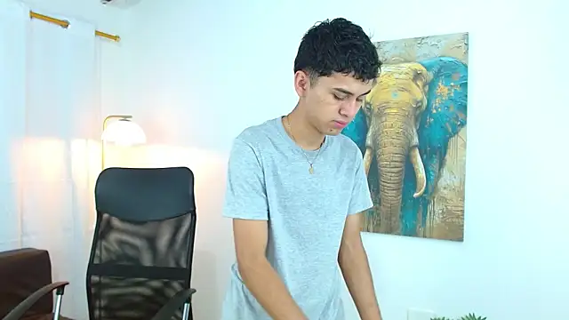 Snapshot of Alancum7 chatting on October 27, 2025, 1:04 pm Alancum7 online show from October 27, 2025, 1:04 pm