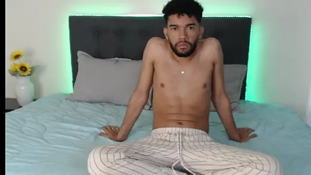 andresnoir  online show from October 7, 2025, 2:14 pm