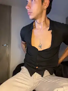 ErosDominant online show from April 12, 2026, 3:33 am