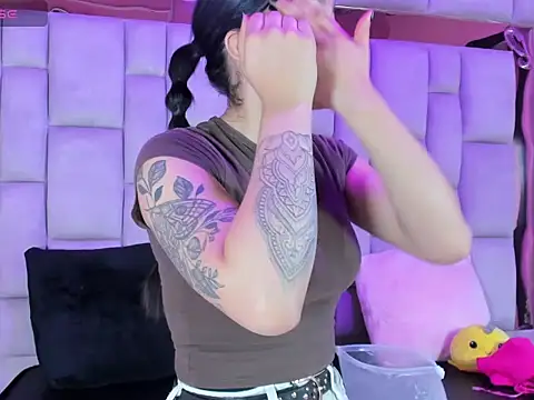 Gisell Squirt  online show from February 24, 2026, 12:47 pm