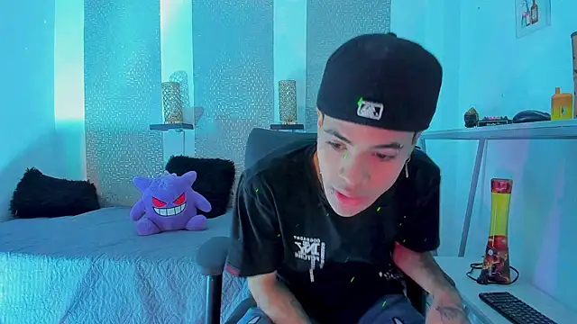 Snapshot of JacobBlackwell_ chatting on November 1, 2025, 7:16 pm JacobBlackwell online show from November 1, 2025, 7:16 pm