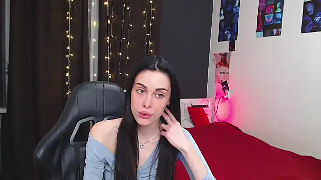 Snapshot of ariel_is_on_vacation chatting on October 18, 2025, 4:41 pm ariel is on vacation online show from October 18, 2025, 4:41 pm