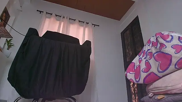 Snapshot of s-sweett chatting on February 28, 2026, 8:21 pm s-sweett online show from February 28, 2026, 8:21 pm