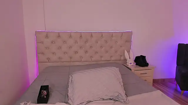 Nina fox 0691 online show from March 10, 2026, 2:22 pm