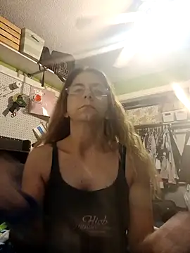 Snapshot of 1988beth chatting on October 23, 2025, 12:21 am 1988beth online show from October 23, 2025, 12:21 am