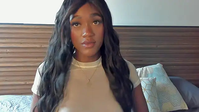 Snapshot of Kitty_Bombon chatting on October 11, 2025, 7:56 pm Kitty Bombon online show from October 11, 2025, 7:56 pm