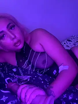 Snapshot of zara_bellexx chatting on November 6, 2025, 6:20 pm zara bellexx online show from November 6, 2025, 6:20 pm