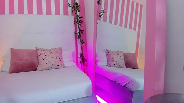 Snapshot of Hadde_Hot_ chatting on November 8, 2025, 1:33 pm Hadde Hot online show from November 8, 2025, 1:33 pm