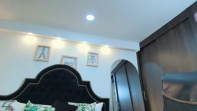 DenzelRios online show from December 20, 2025, 9:44 pm