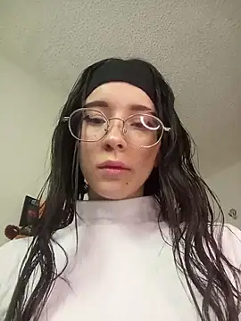 Brugmansia  online show from March 22, 2026, 10:02 pm