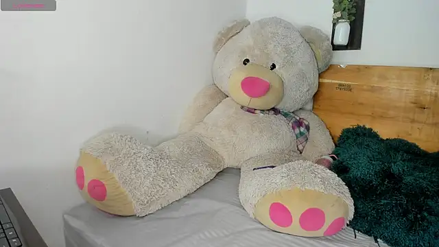 Snapshot of marilyn_arab chatting on October 27, 2025, 1:15 pm marilyn arab online show from October 27, 2025, 1:15 pm