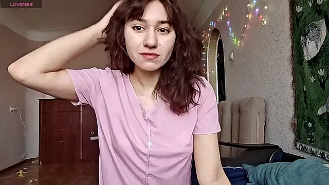 MiaLovelyOne online show from March 13, 2026, 8:10 am