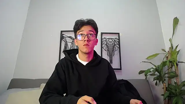 Snapshot of Austin_Reeds chatting on October 22, 2025, 12:05 pm Austin Reeds online show from October 22, 2025, 12:05 pm