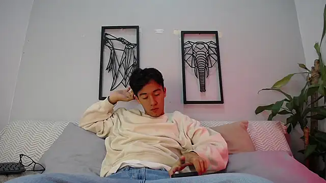 Snapshot of Austin_Reeds chatting on October 25, 2025, 12:02 pm Austin Reeds online show from October 25, 2025, 12:02 pm