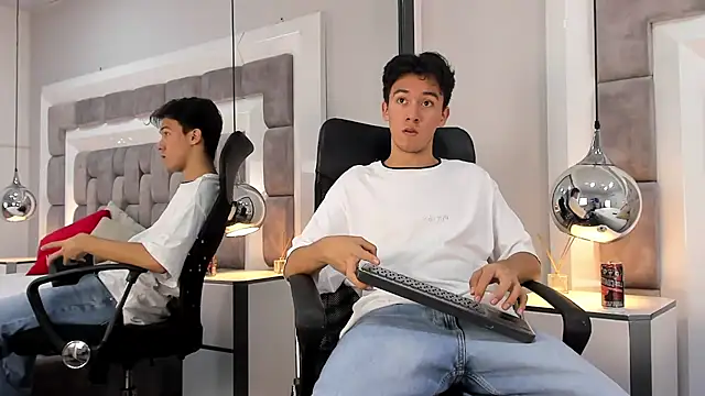 Snapshot of Austin_Reeds chatting on October 26, 2025, 9:53 pm Austin Reeds online show from October 26, 2025, 9:53 pm