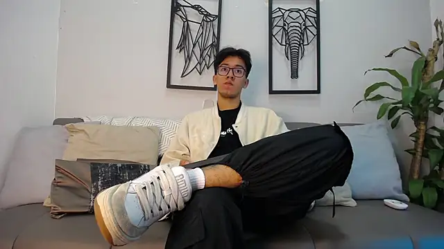 Snapshot of Austin_Reeds chatting on November 10, 2025, 11:53 am Austin Reeds online show from November 10, 2025, 11:53 am