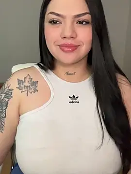 dulcemarianh  online show from February 18, 2026, 7:48 am