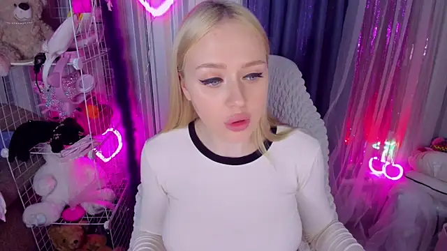 CeaneLino online show from March 25, 2026, 3:40 pm