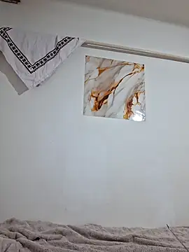 Nika aa online show from March 16, 2026, 4:33 pm