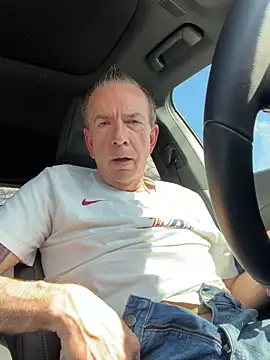 Snapshot of Crazy_Mike1 chatting on March 5, 2026, 7:43 pm Crazy Mike1 online show from March 5, 2026, 7:43 pm