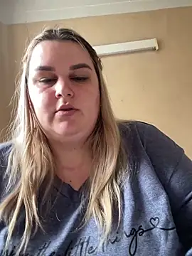 Snapshot of Vita6777 chatting on April 10, 2026, 5:12 am Vita6777 online show from April 10, 2026, 5:12 am