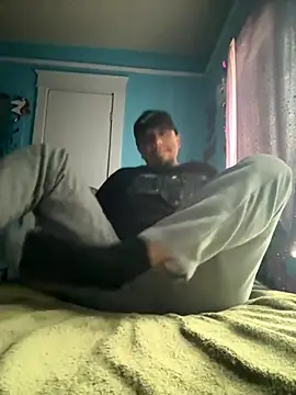 Snapshot of Steven-1989 chatting on November 16, 2025, 6:24 pm Steven-1989 online show from November 16, 2025, 6:24 pm