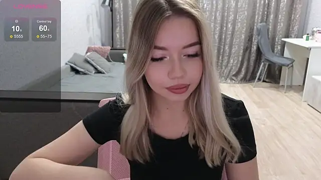 Snapshot of Mayyyyyyyymayyyyyy chatting on October 25, 2025, 11:43 pm Mayyyyyyyymayyyyyy online show from October 25, 2025, 11:43 pm