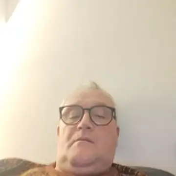 macdut67 online show from March 23, 2026, 5:55 am