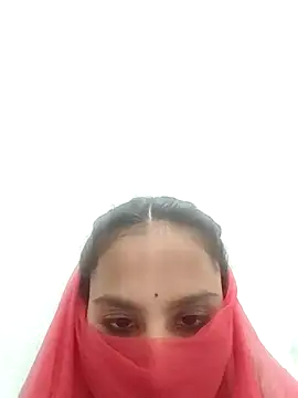 Snapshot of RAYI_Queen_15 chatting on November 29, 2025, 3:26 pm RAYI Queen 15 online show from November 29, 2025, 3:26 pm