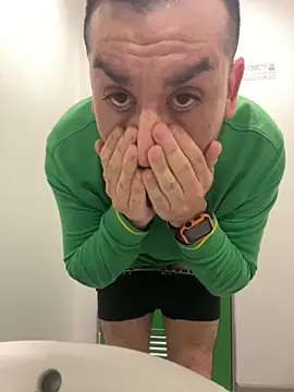 Nasho172737 online show from December 4, 2025, 10:40 pm