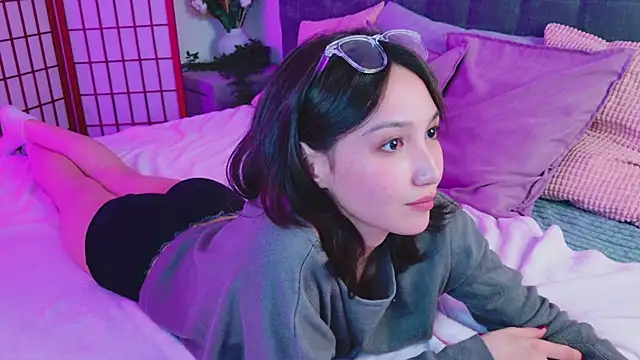 GentleMusee online show from April 17, 2026, 10:02 pm