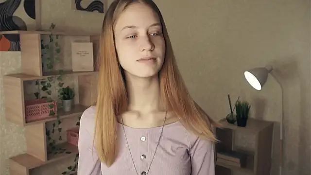 Snapshot of IveyColley chatting on October 15, 2025, 7:41 am IveyColley online show from October 15, 2025, 7:41 am