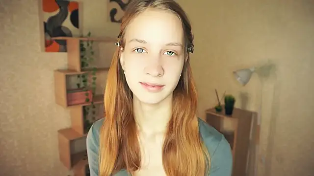 Snapshot of IveyColley chatting on October 26, 2025, 7:25 am IveyColley online show from October 26, 2025, 7:25 am