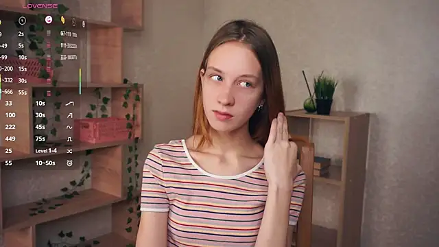 Snapshot of IveyColley chatting on November 7, 2025, 7:52 am IveyColley online show from November 7, 2025, 7:52 am